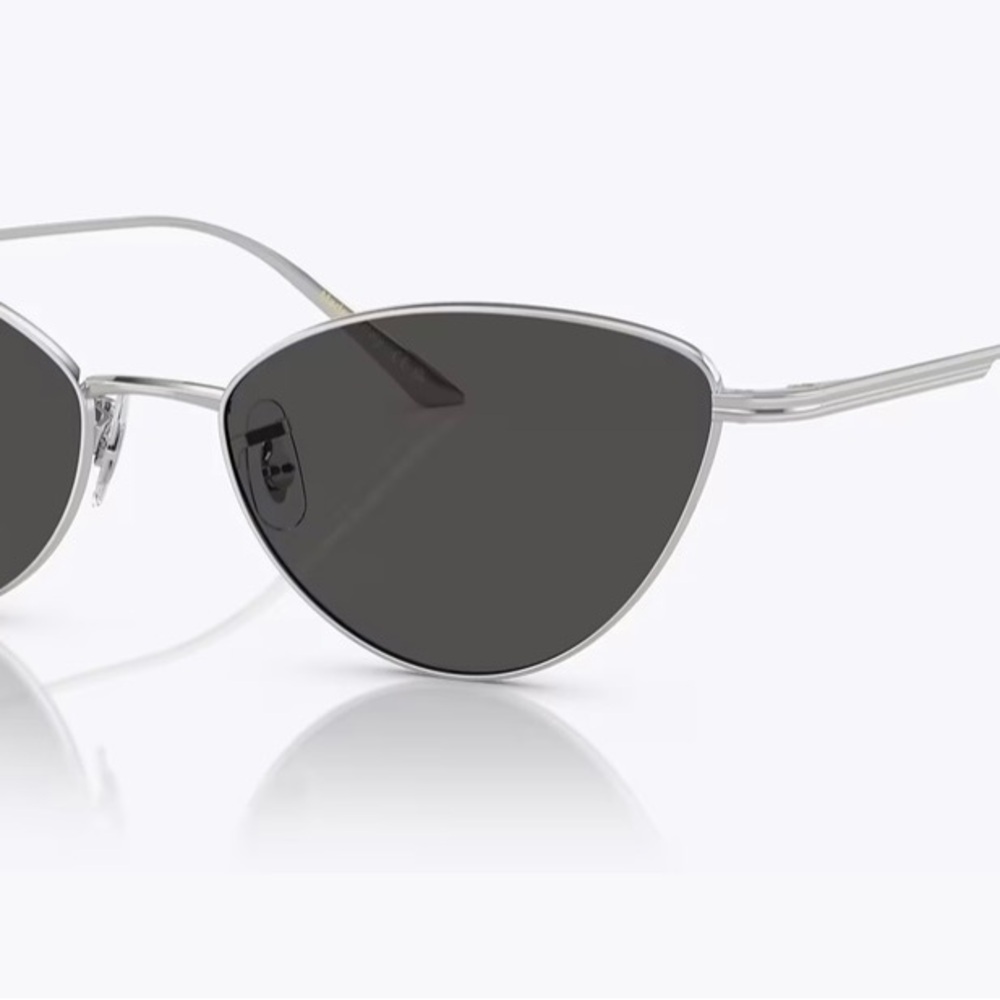 Stylish Silver Sunglasses khaite X Oliver people